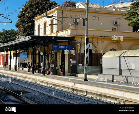 trans polignano|Trains from Trani to Polignano a Mare